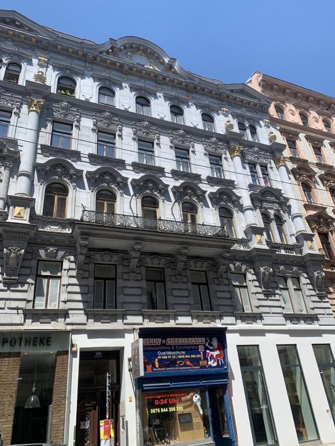 Großzügiges Mit Lounge Nähe Naschmarkt * Wien